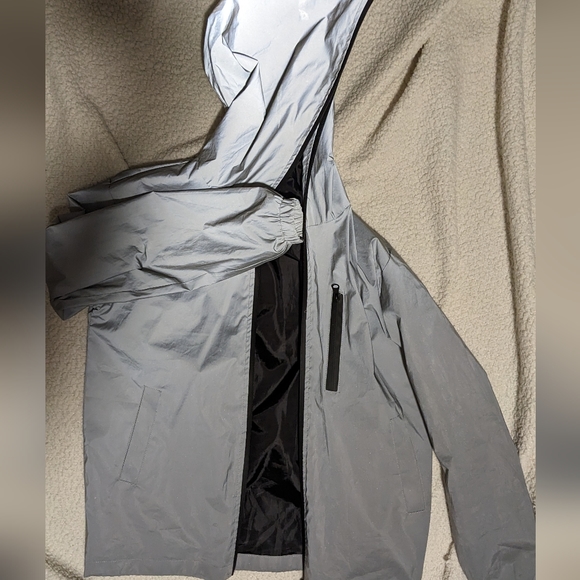 NWOT REFLECTIVE JACKET - Picture 2 of 3